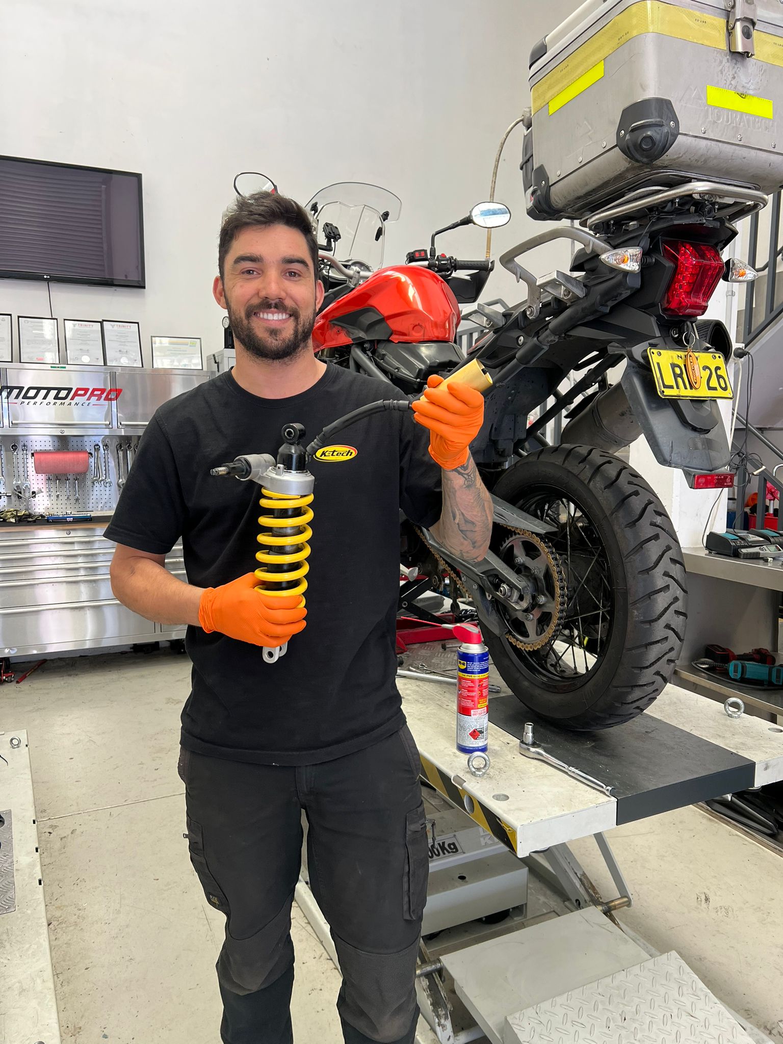 Motorcycle-suspension-service